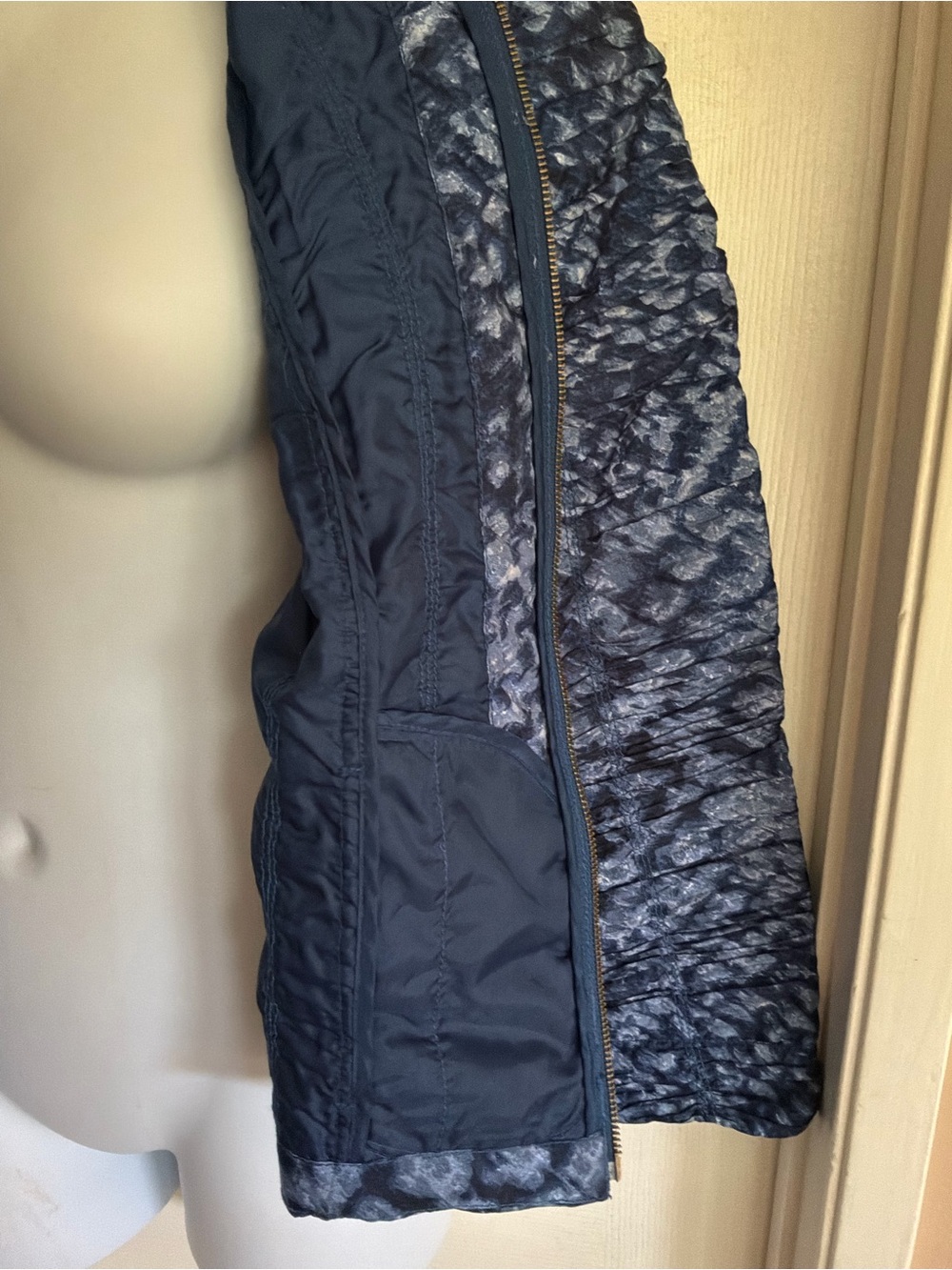 CHICO’S…lightweight jacket - Picture 7 of 9